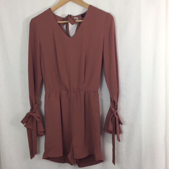 ontwelfth Dresses & Skirts - OnTwelfth Romper - size S